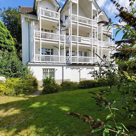 Apartment Concordia, Wellenspiel